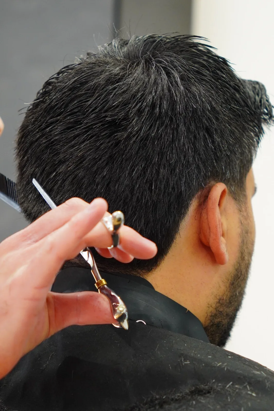 Coupe soignée chez TIGRAN Barber, barbier à Marseille 13008